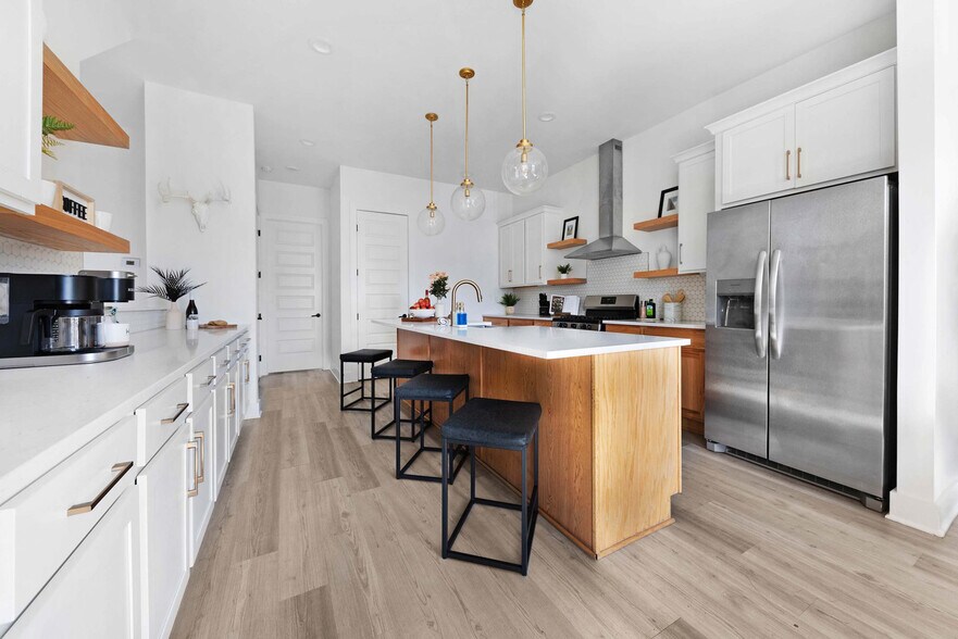 Building Photo - 915 Ramsey St