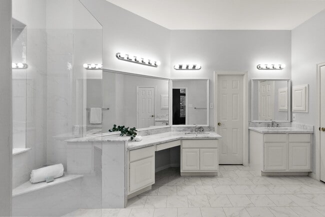 Building Photo - 42 Vista Cove Dr