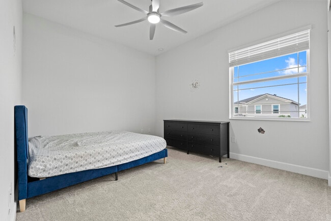 Building Photo - 15134 Cameo Ct