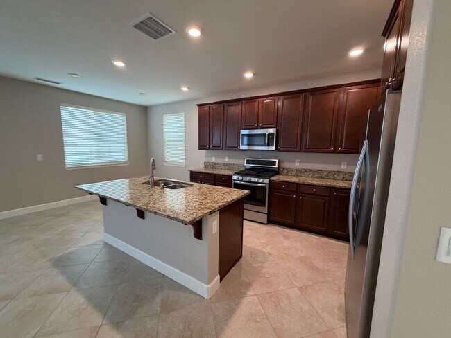 Building Photo - 1450 Samantha Crest Trail