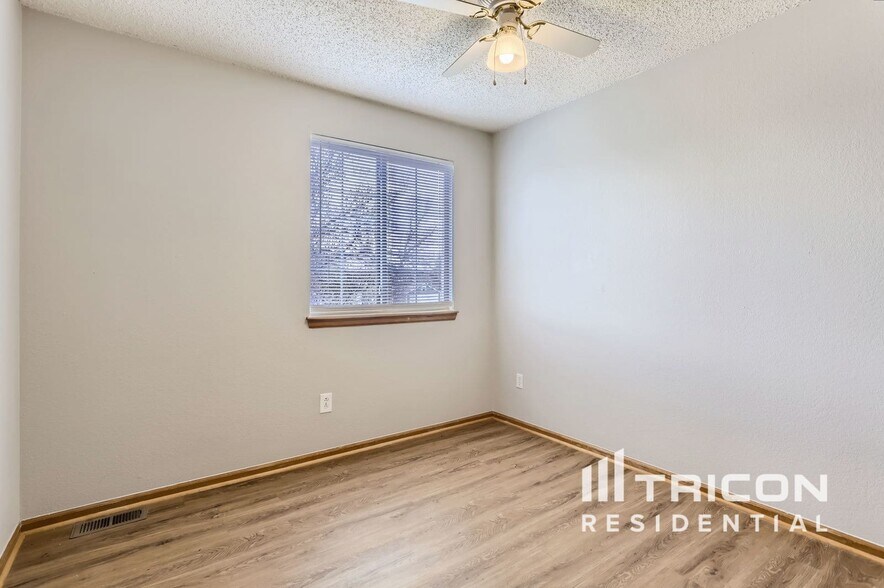 Building Photo - 8852 Clover Meadow Ln