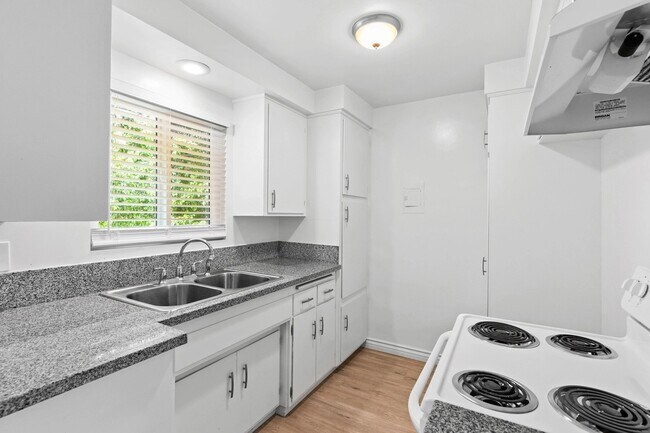 Interior Photo - Huntington Villas