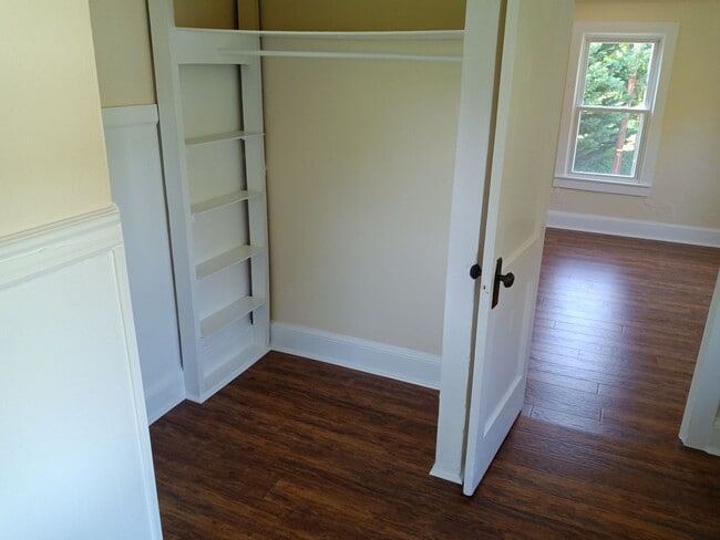 Building Photo - 1 Bedroom/1 Bath Apt near ETSU   Johnson C...
