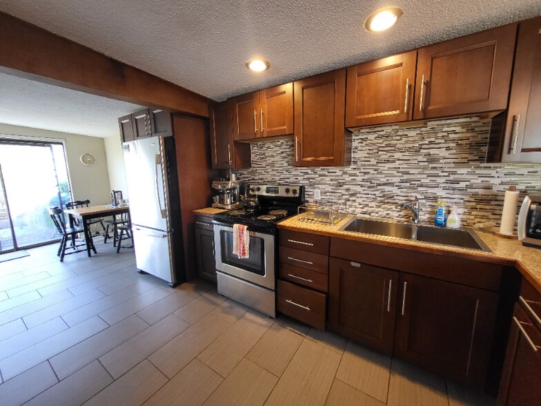 Building Photo - 7378 Birch Bay Dr