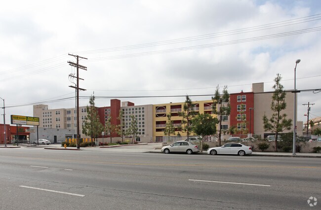 Building Photo - Colonia Corona Apartments