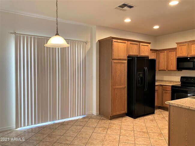 Building Photo - 41359 N Globe Ct