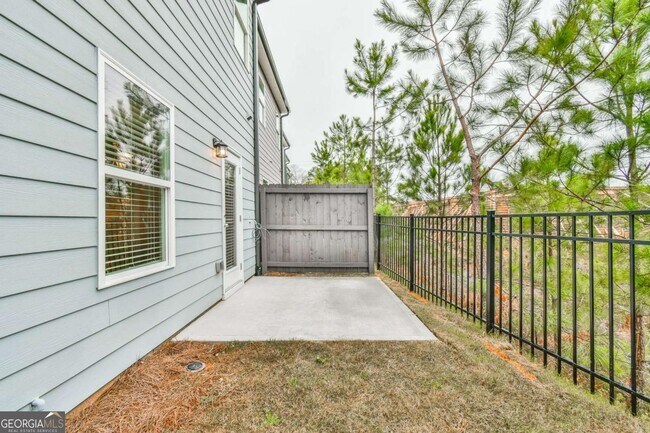 Building Photo - 4541 Bishops Ln
