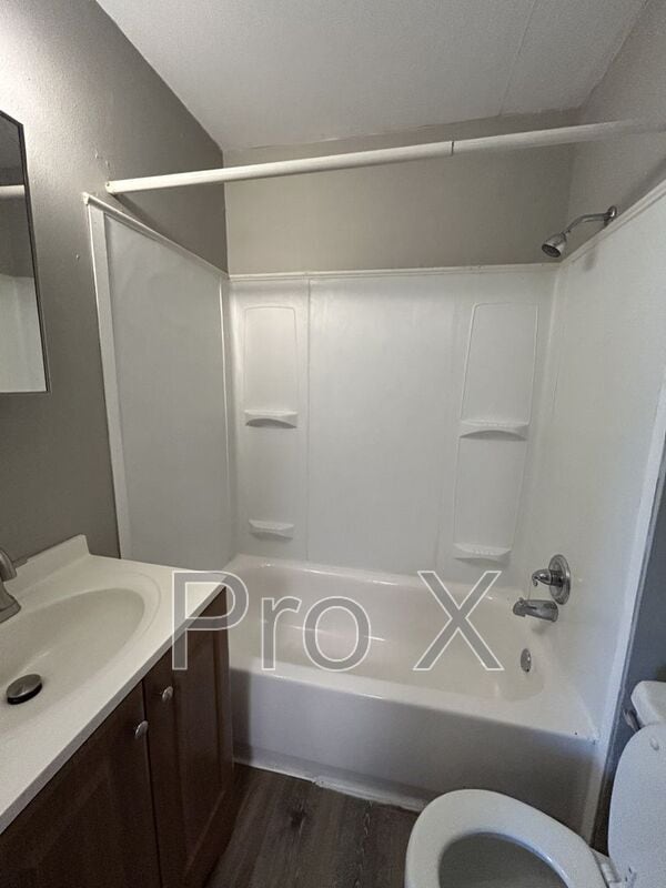 Building Photo - 1409 S Broadway St