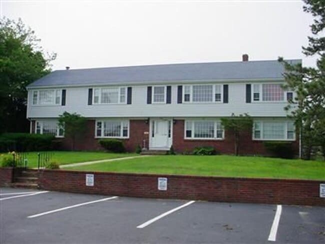 Building Photo - 435 MA-28