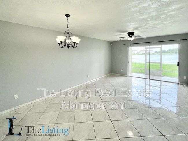 Building Photo - 13828 Timberbrooke Dr