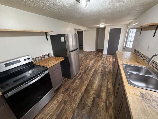 Building Photo - 8418 Old Rutledge Pike