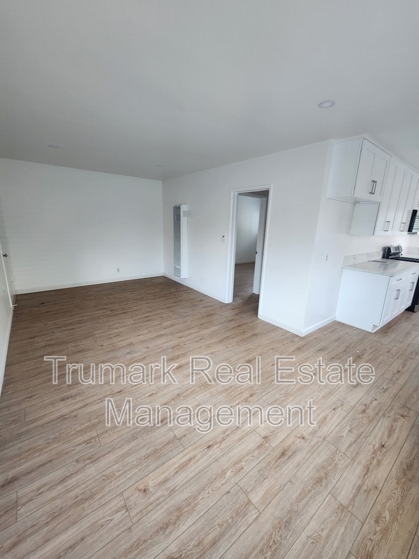 Building Photo - 505 Irving Ave