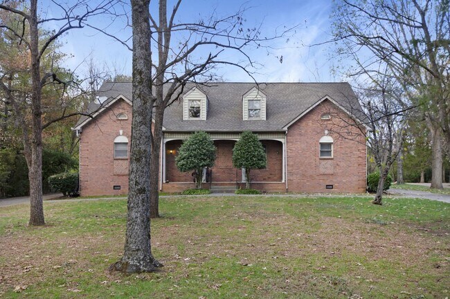 Primary Photo - 1158 Sewanee Rd