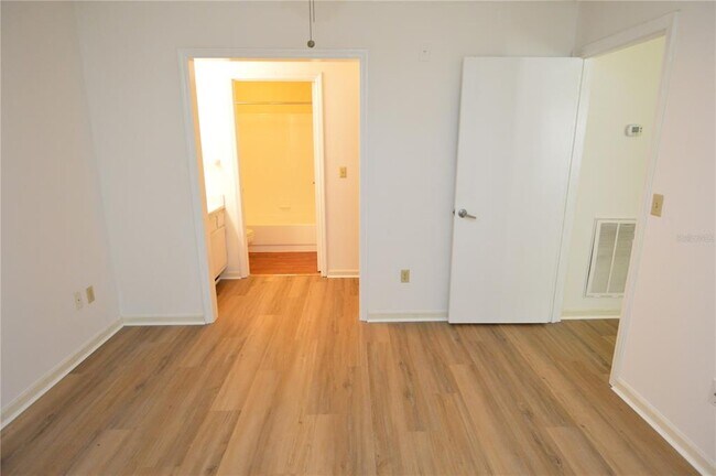 Building Photo - 11901 4th St N