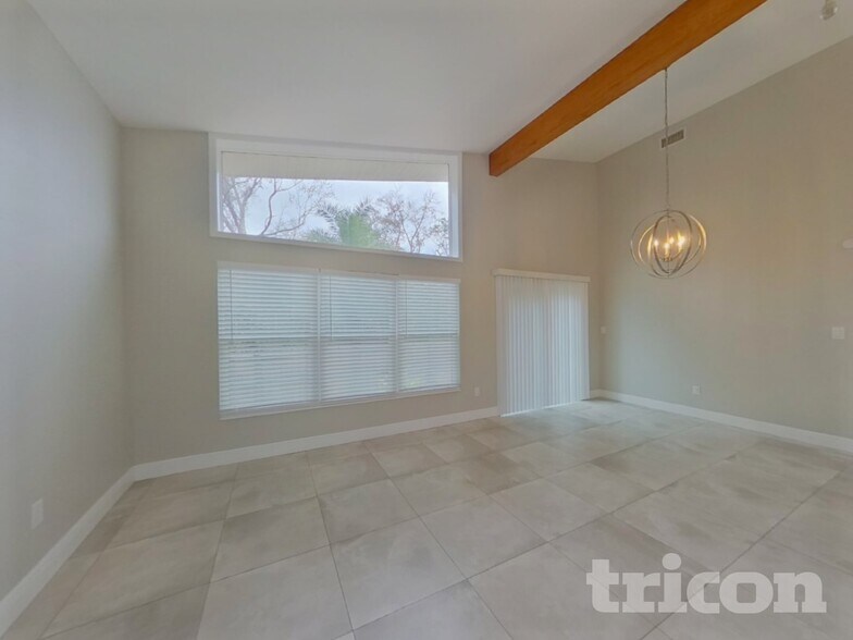 Building Photo - 1230 Kapok Kove Cir