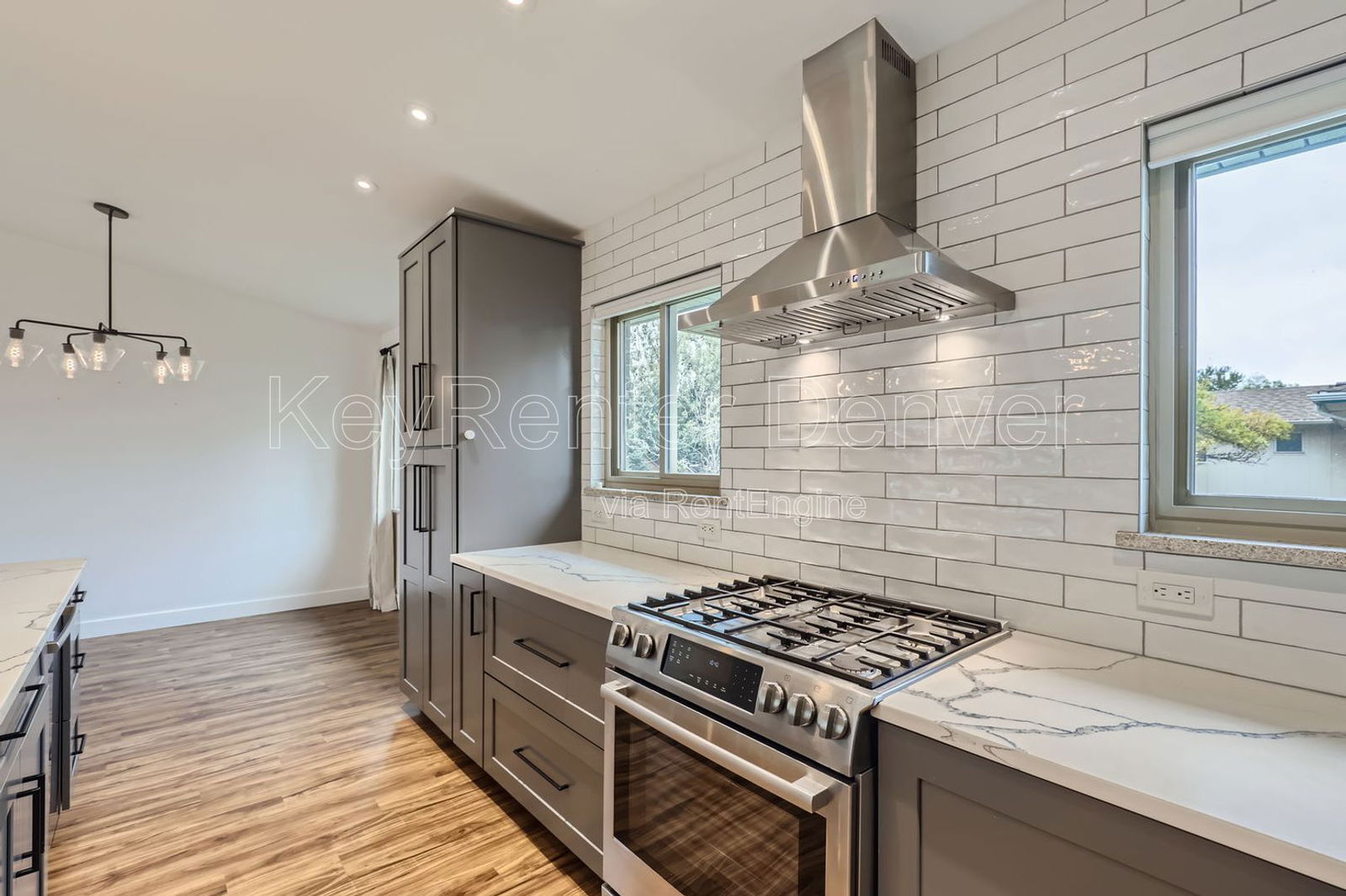 Building Photo - 5802 Queen St