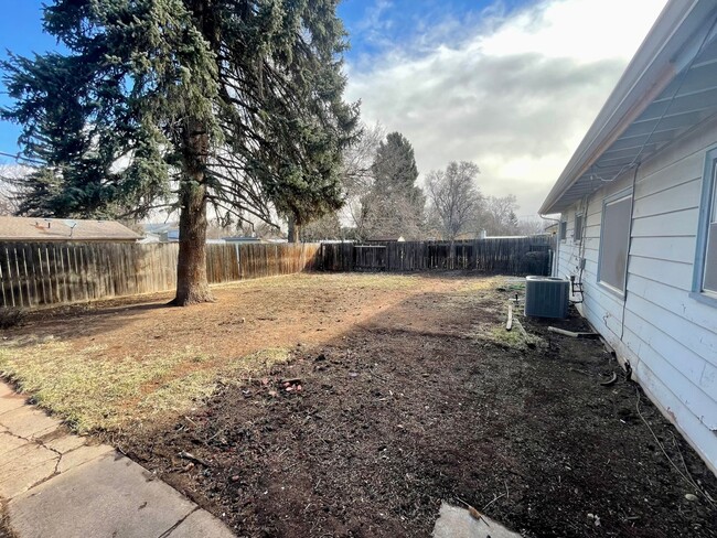 Building Photo - Charming 3 Bed 1 Bath Home Near CSU!