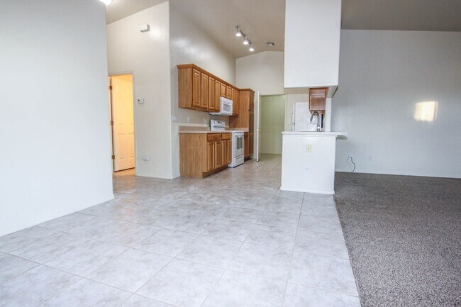 Building Photo - 8509 E Leigh Dr