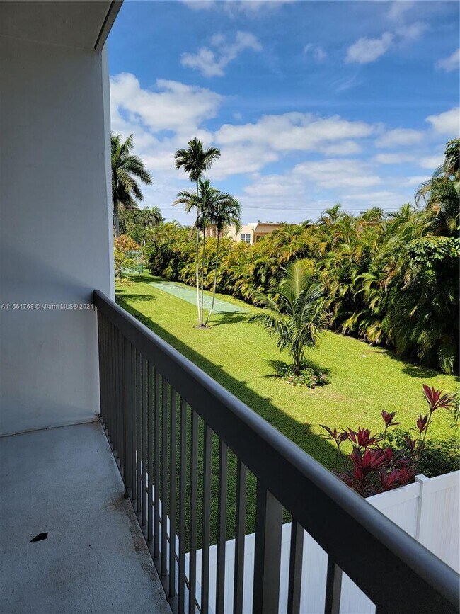 Building Photo - 1301 NE 7th St