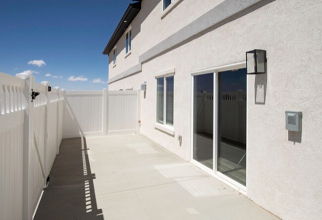 Building Photo - 51 S 4375 W