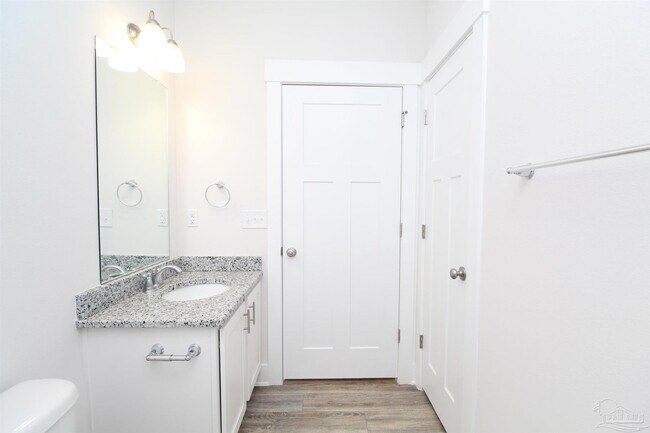 Building Photo - 10988 Coues Dr