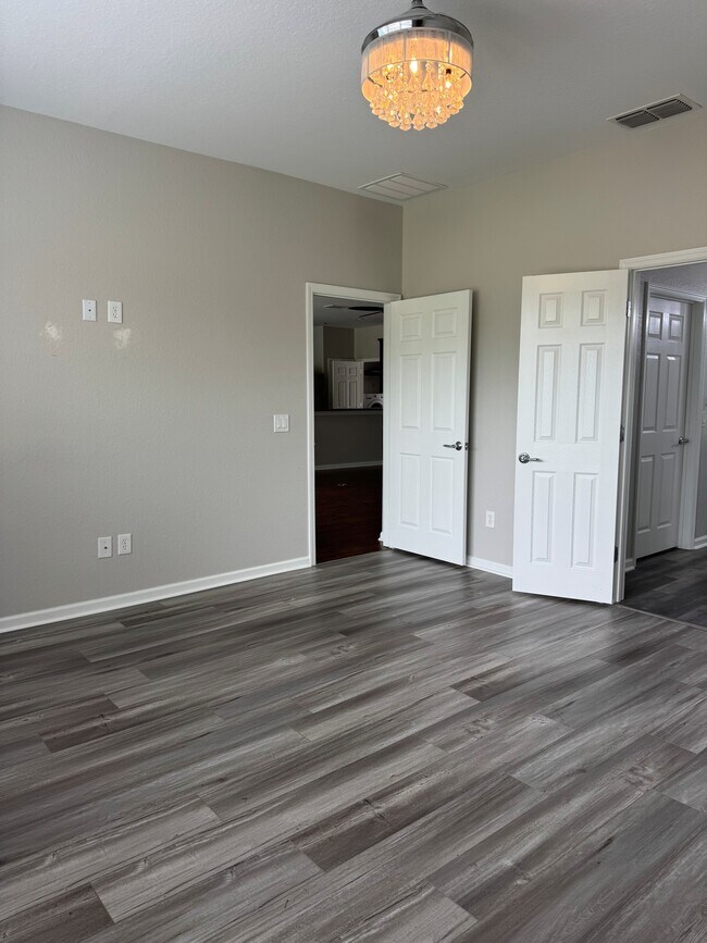 Building Photo - 6984 SW 94th Ct