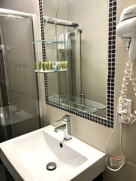 Primary Photo - 128 Hornell St