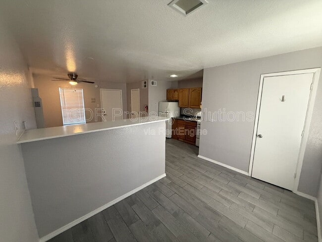 Building Photo - 401 14th St NW