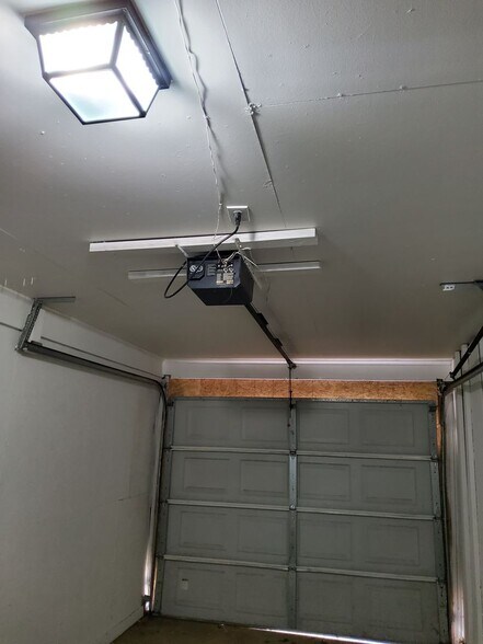 Building Photo - 4320 Old Allen Rd