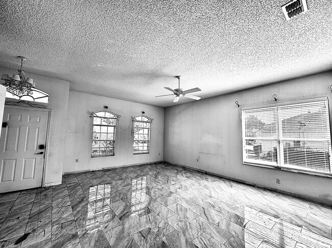 Building Photo - 149 Gala Cir