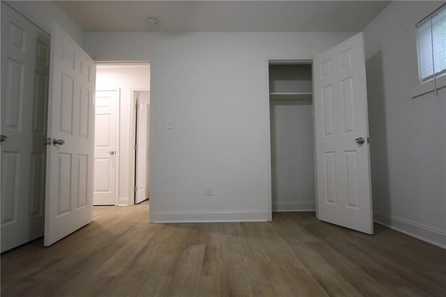 Building Photo - 3533 Larkspur Terrace