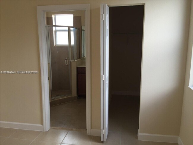 Building Photo - 17105 SW 96th St