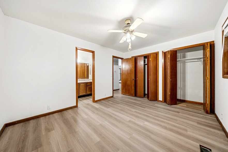 Building Photo - 11 Vitoria Ln