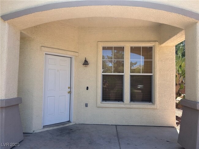 Building Photo - 1200 Valerio Ln