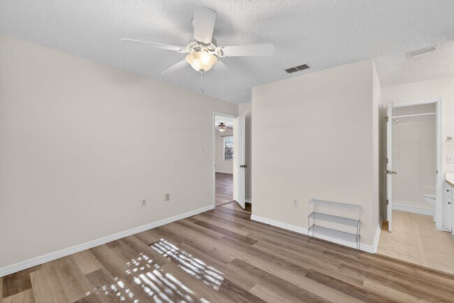 Building Photo - 12520 Orangewood Ct