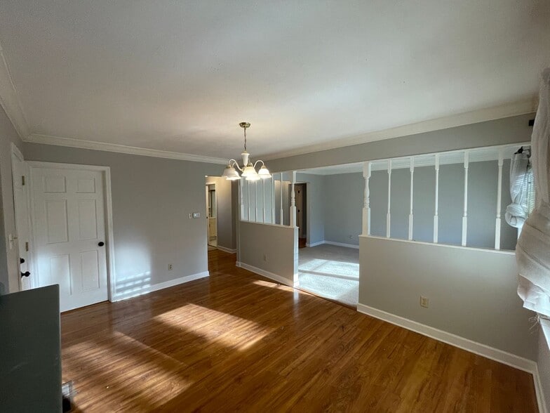 Building Photo - 6217 Aragon Dr