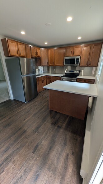 Kitchen - 200 Aaron Ln