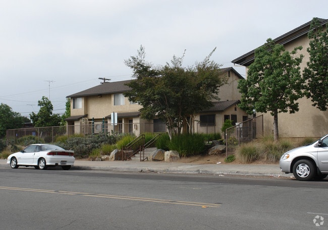 Building Photo - 4180 Poplar St