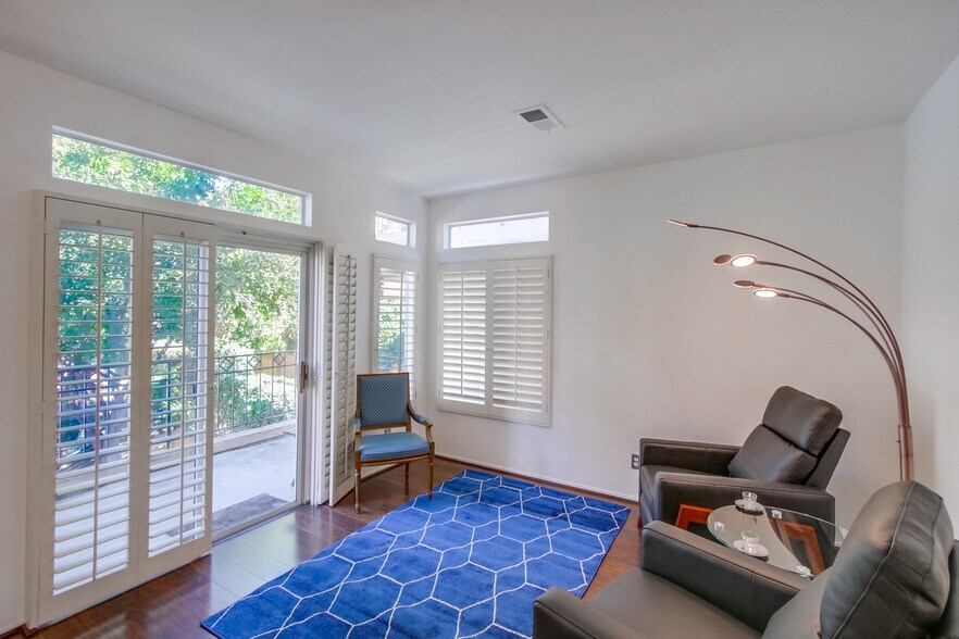 Building Photo - 7140 Calabria Ct