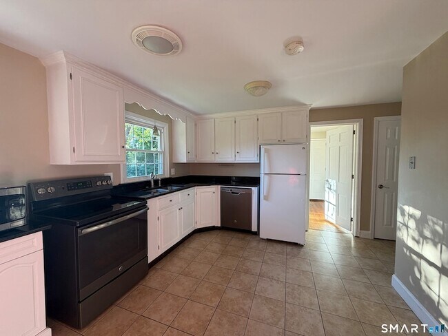 Building Photo - 30 Apter Dr