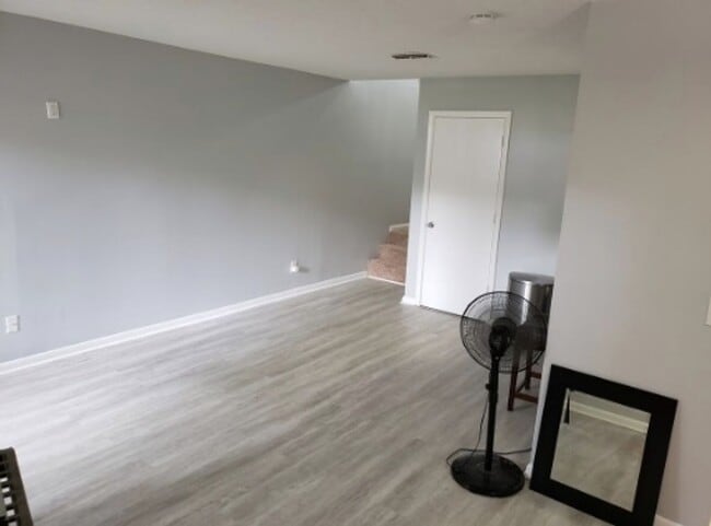 Building Photo - Move-In Ready 2 bedroom with attached Gara...