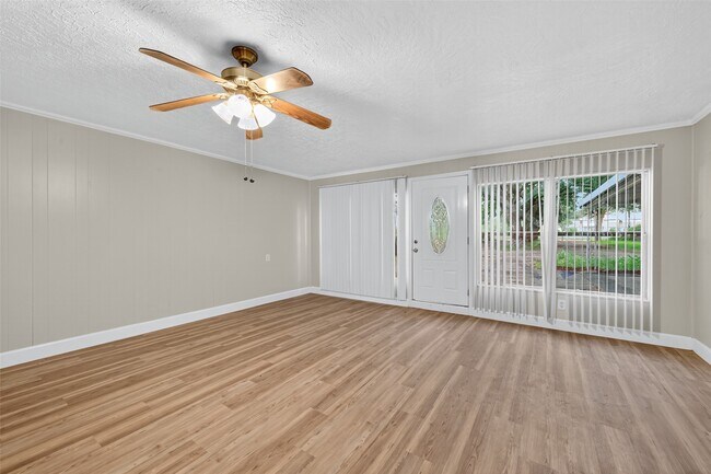 Building Photo - 3438 5th St