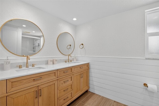 Building Photo - 6337 Cocoa Ln