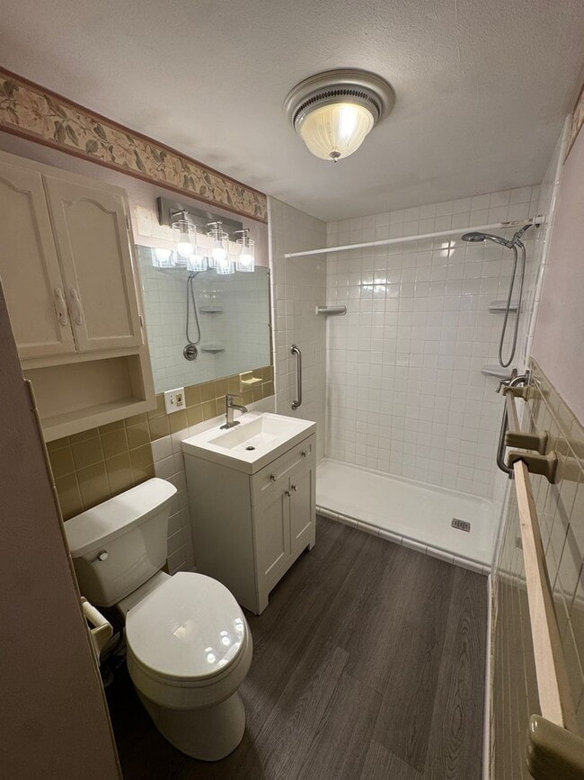 Building Photo - 2600 Harrison Ave