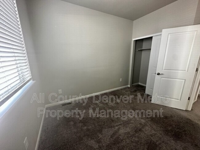Building Photo - 19580 W 92nd Dr