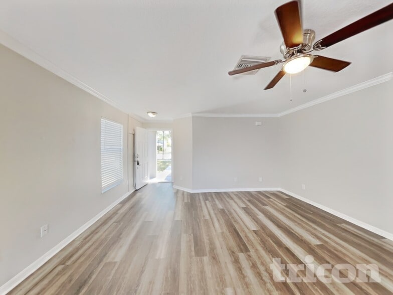 Building Photo - 10908 Golden Silence Dr