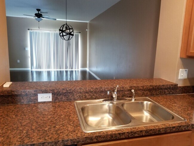Building Photo - 8533 Gablebend Way