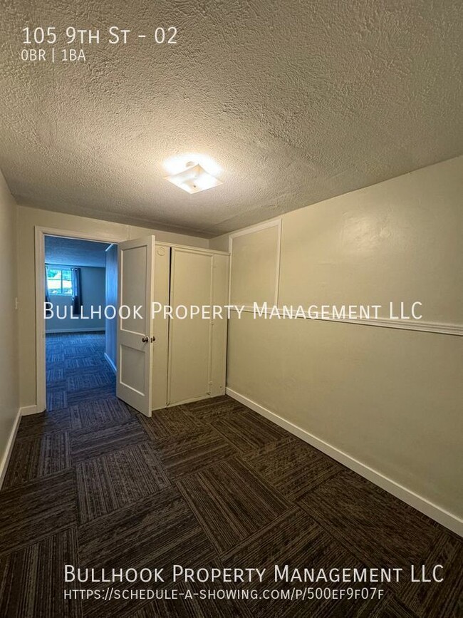 Building Photo - Freshly updated - Studio apartment - close...