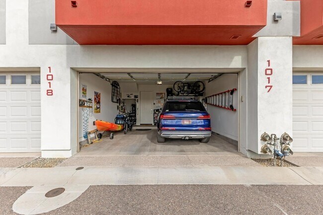 Building Photo - 16510 N 92nd St