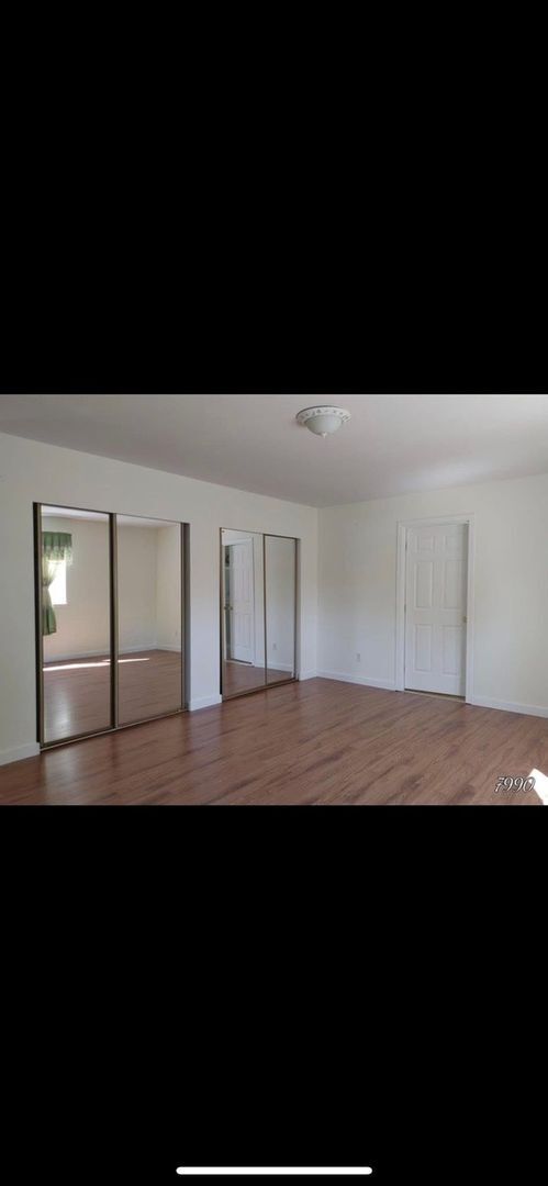 Building Photo - 9615 Croft St S